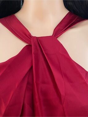 THEORY WOMENS TWIST HALTER TOP IN WINE RED
